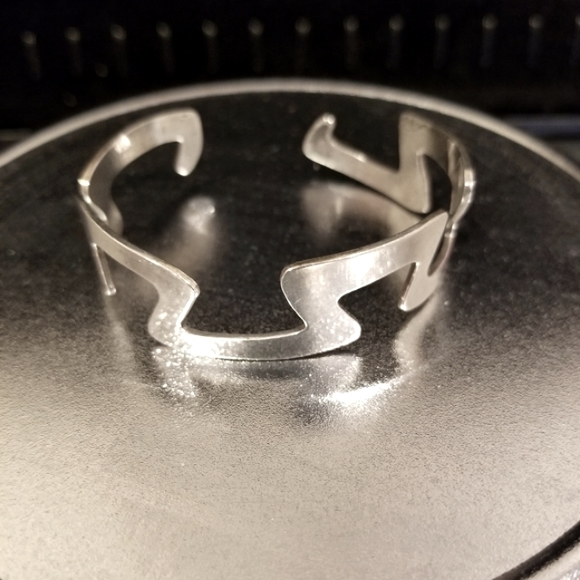 Burkhardt Vintage Sterling Silver Greek Key Cuff Bracelet - Picture 4 of 16